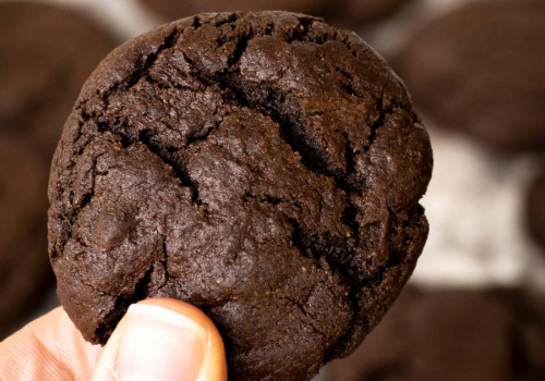Oat flour chocolate cookies from The Nessy Kitchen